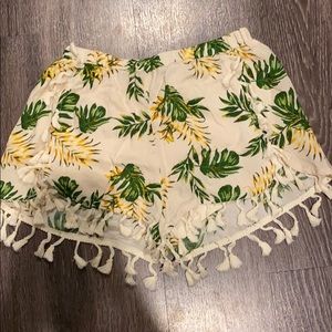 Paper Crane floral summer shorts (size small)